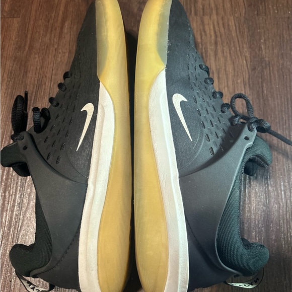 Nike Black Nyjah SB Men's Shoes - Picture 4 of 7